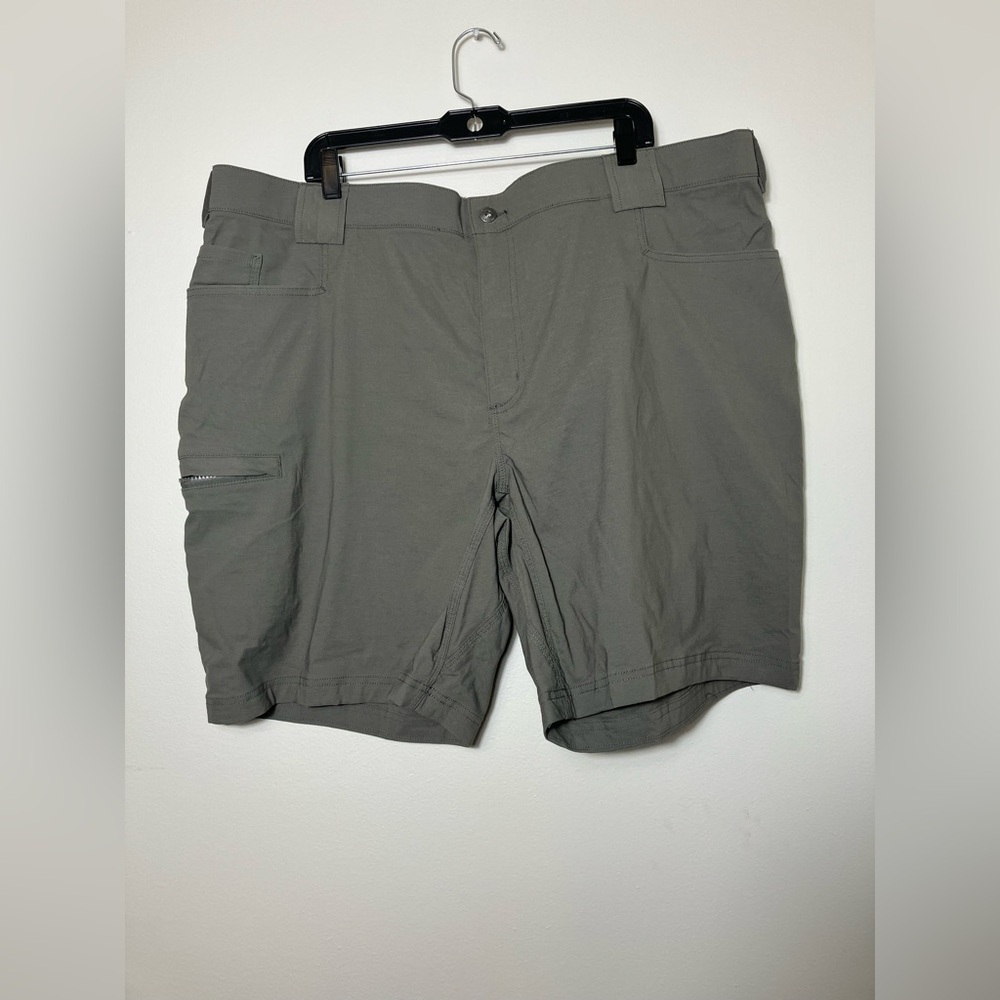 Duluth Shorts Men’s Sz 46” Standard Fit Gray Cargo 10” Inseam Casual Summer